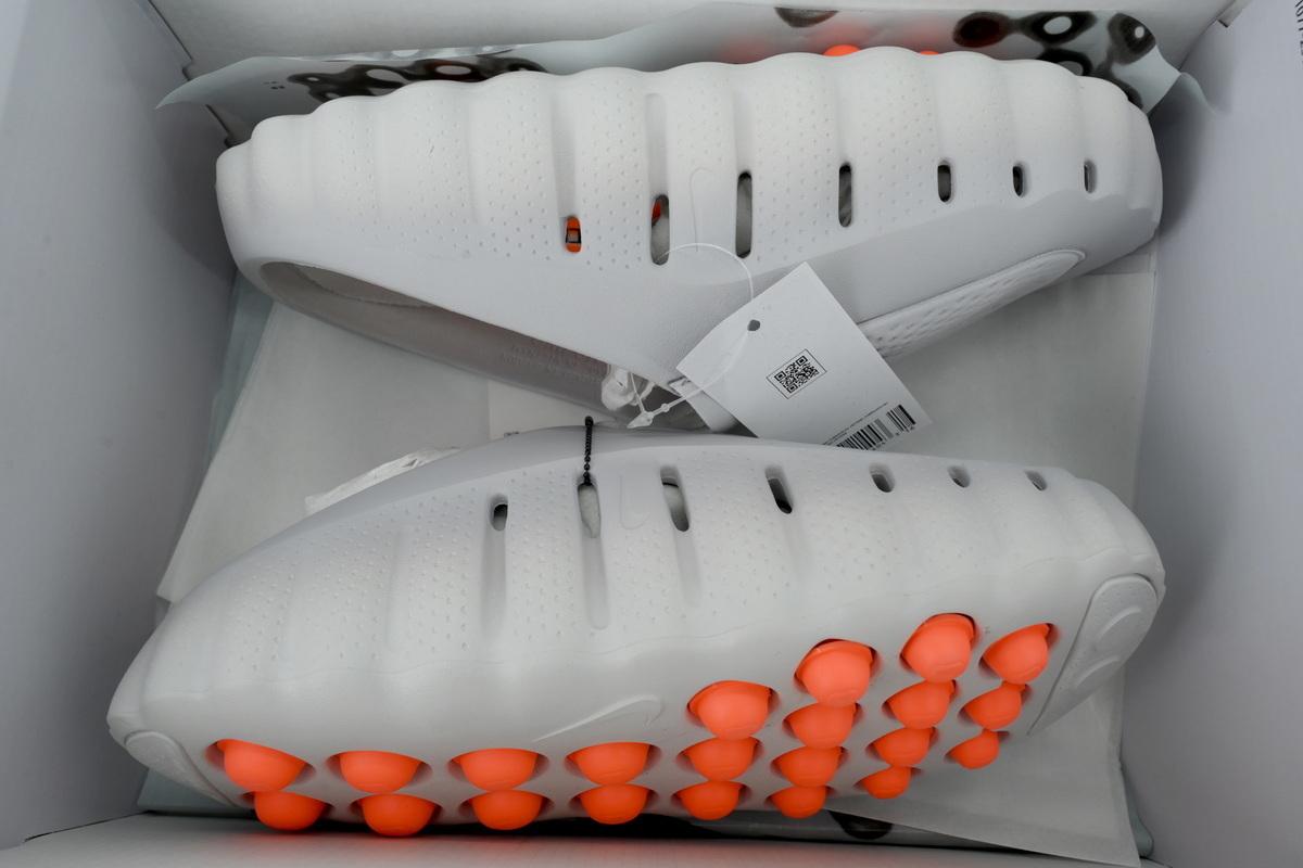 Nike Mind 001 grey-Slippers run one size smaller than sneakers, so please order slippers one size up.